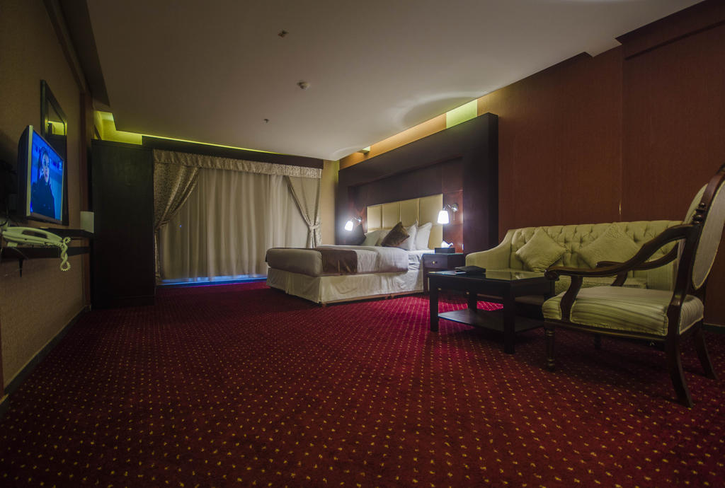 Sharz Hotel Buraidah Habitación foto